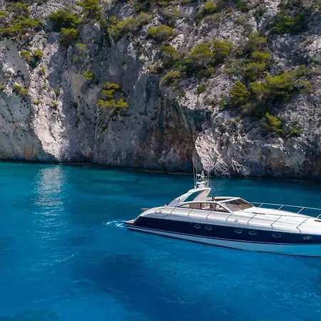 Ionian View Yachts بوتيل
