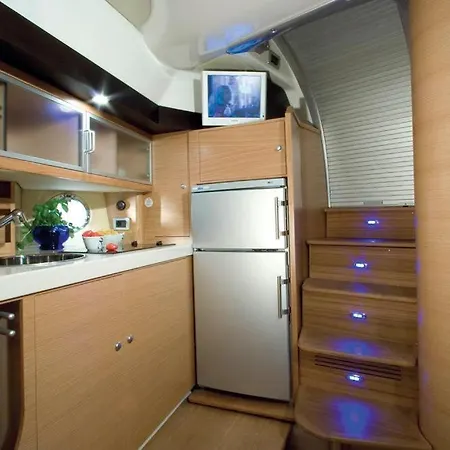 Botel Ionian View Yachts